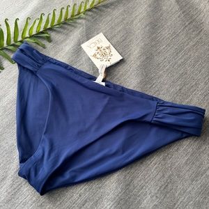 Becca Low Rise Bikini Bottoms SIZE LARGE